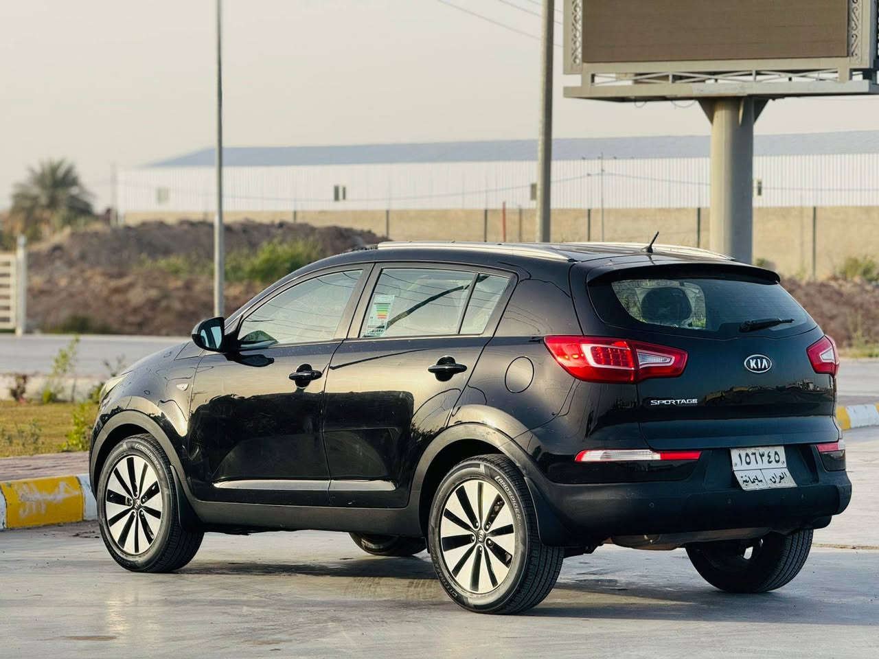 سبورتج خليجيه 2010مكينه دوش كير جديد رقم سلمانية سيارة بيه ٣قطع بدون دواخل سونارة موجود بلمنشور 
سيارة خير من الله أتريد وكالة أتريد تحويل سعر ١١٦ وبيه مجال عليه غرامات مليون ينزل من سعره 
مكان السيارة صويرة هاتف ***********
