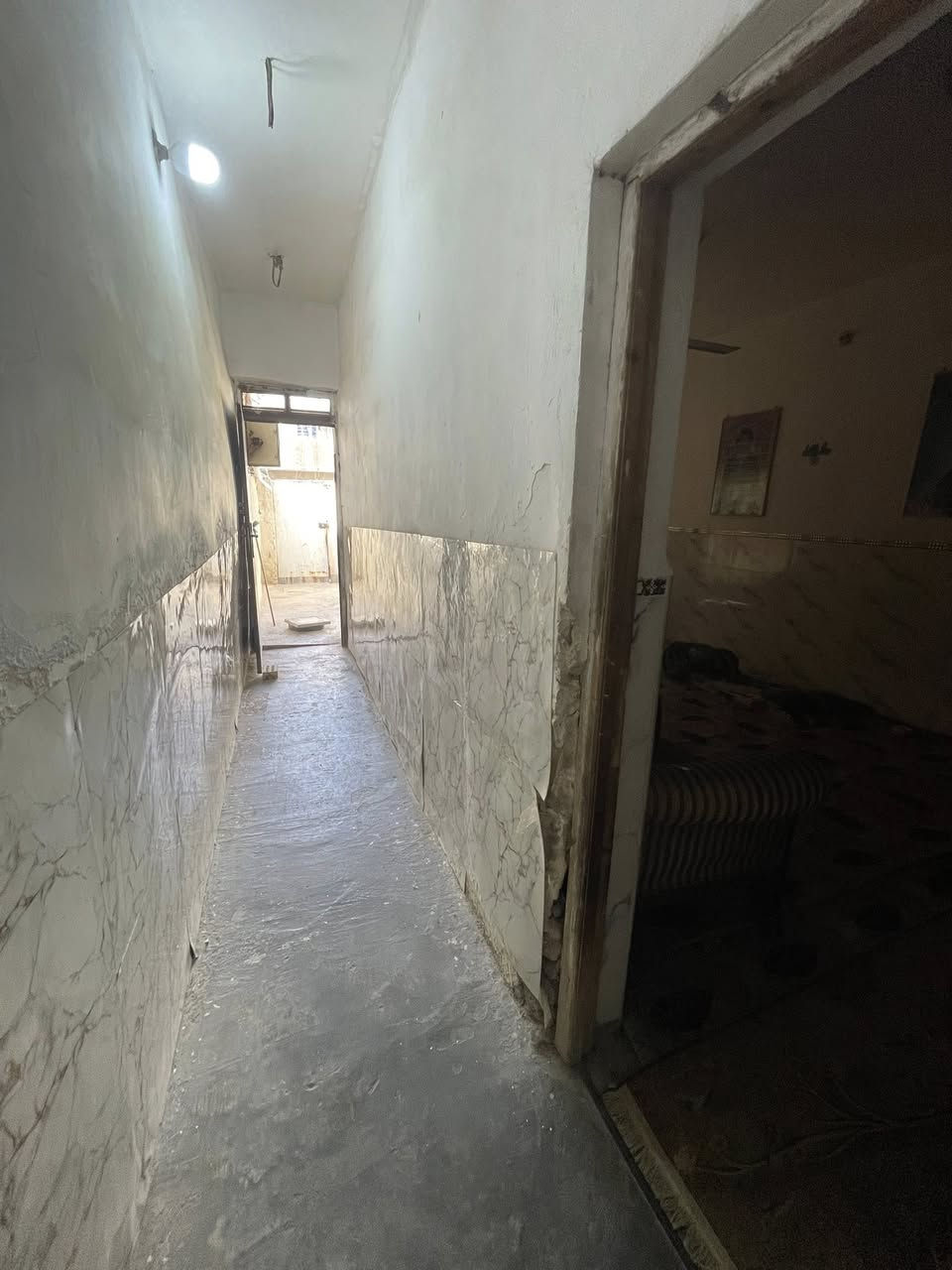 سلام عليكم 
بيت ١٠٠ متر الشعب زراعي شارع ابو ماهر منطقه مرتبه كولش الفرع عريض  تفاصيل ٣ غرف نوم واستقبال جبير نقص كاشي  وستاير الاستفسار تصال ***********
