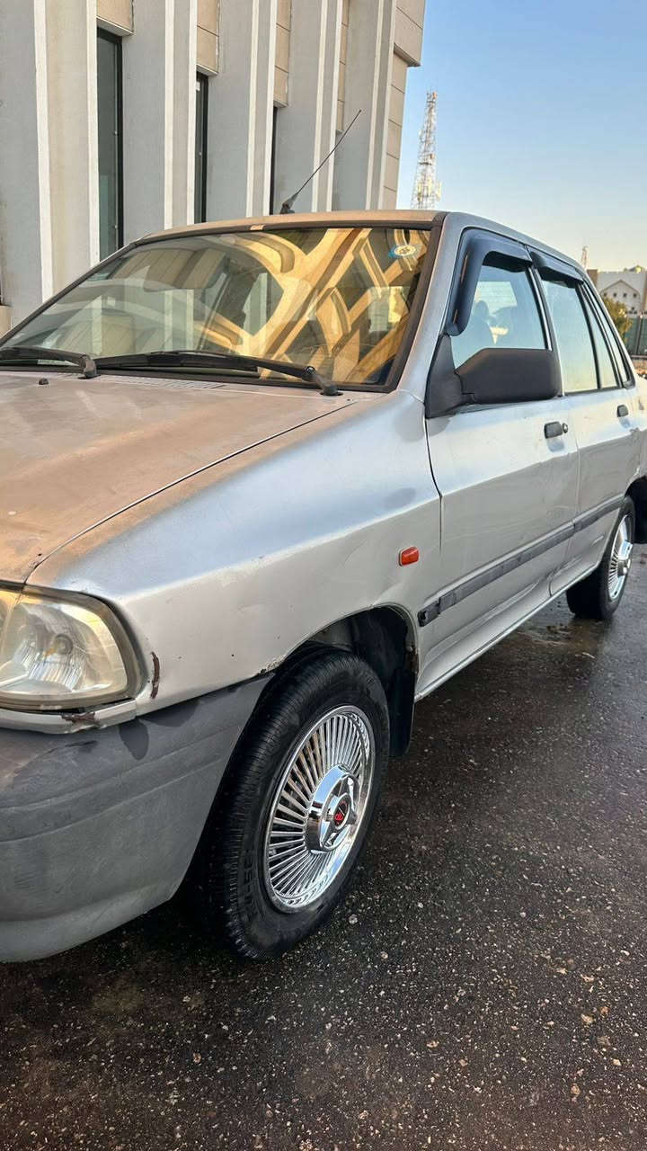 السلام عليكم سايبا للبيع مديل 12 رقم انكليزي قادسيه بأسمي  كفاله كير مكينه حداديه شواصي بلاد مسويلها ادامه منضومه بانزين كامله دوشمه كبات اصليه كهربائيات من الطول لطول شغاله بيها فقط باردات تبريد عايز غاز  تدفئه شغاله السياره حلوه معايزه شي
 السعر 38 وبيها مجال المكان نجف 
للأتصال ***********
