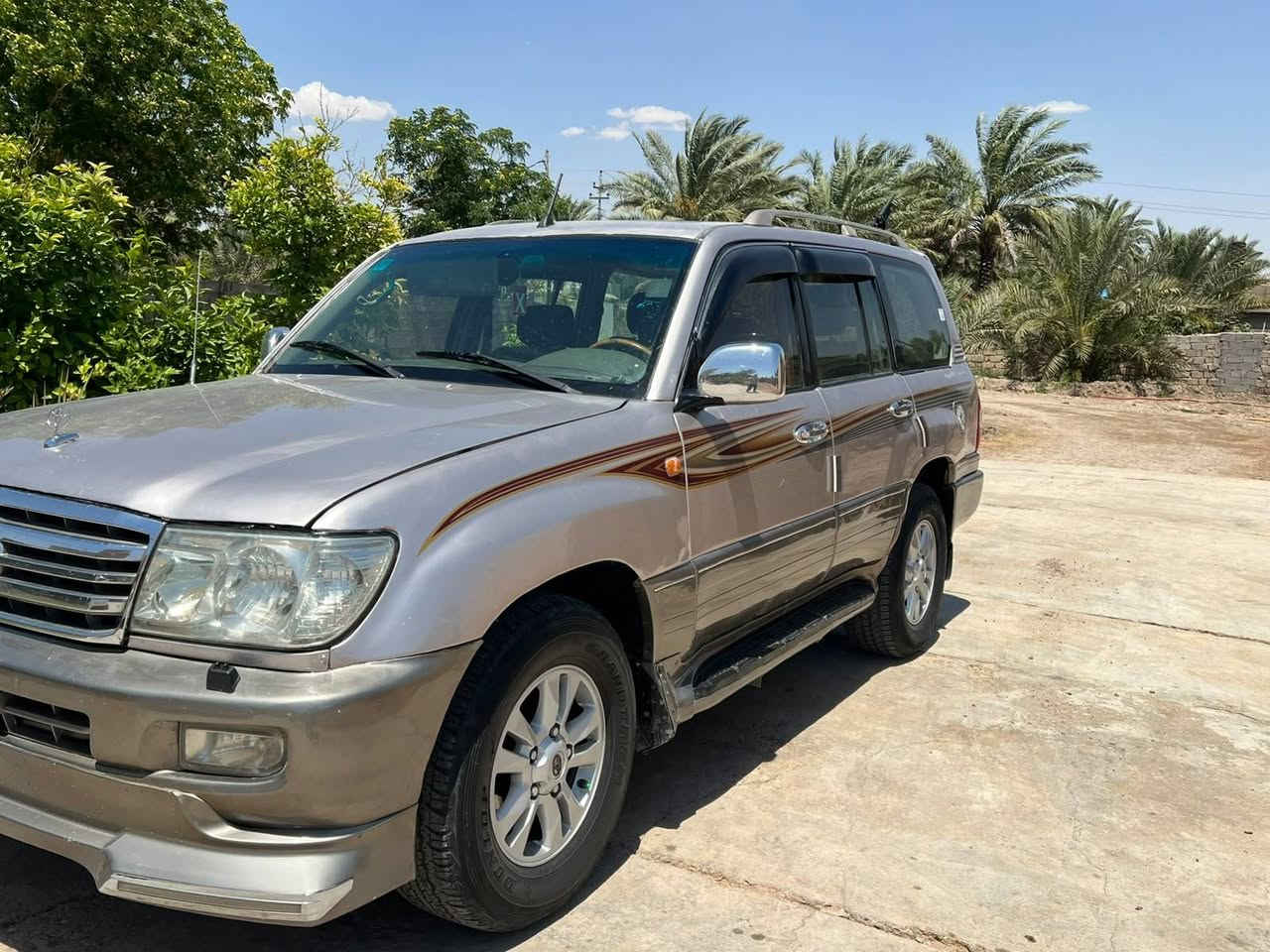 السلام عليكم سيارة مونيكا للبيع كامل موصفات مديل 2001 صبغ عام للجمالية فقط ثلاث قطع تبريد موصفات لكزس فتحه صقف تخم تاير السيارة جديده اذا اكو مراوس سيارة بيكم كريت ويل العنوان بغداد للاستفسار
***********
