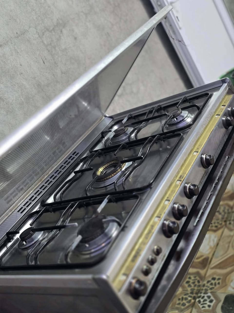 للبيع ٣٠٠ بيهة مجال قليل اي عيب مابيهة


**إذا كنت صاحب هذا الإعلان وتريد حذفه لأي سبب، رجاءا أرسل رسالة إلى الدعم الفني**