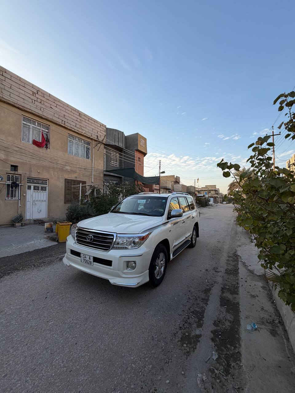 سلام عليكم سياره الاندكروز مديل 2009 سياره جاهزه من كلشي مابيه اي نقص
رقم بصره انكليزي
بيه تجيه ع جهت اليسره بصيطه سياره صبغ عام
صبغه حلوه وكاعده موجه
سعر 245 $ وبيه مجال الشراي
تليفون *********** 
***********
