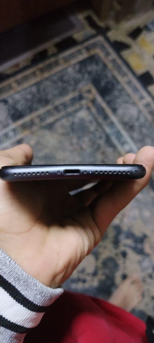 ايفون ٨ بلس ذاكره ٢٥٦ ريجن امريكي بطاريه ع حاسبه تقره ٧٠٪؜ ع موبايل تقره ٦٨ بالميه الجهاز نظيف بس بي مشكلتين شويه الفريم معووج عواج بسيط ماماثر بس مرات يشتغل عندك وضع الاهتزاز ويطفه ماماثر ع اداء الجهاز الجهاز مامفتوح ولامبدل بي شي بلادي 

السعر ١٥٠ وبي مجال


**إذا كنت صاحب هذا الإعلان وتريد حذفه لأي سبب، رجاءا أرسل رسالة إلى الدعم الفني**