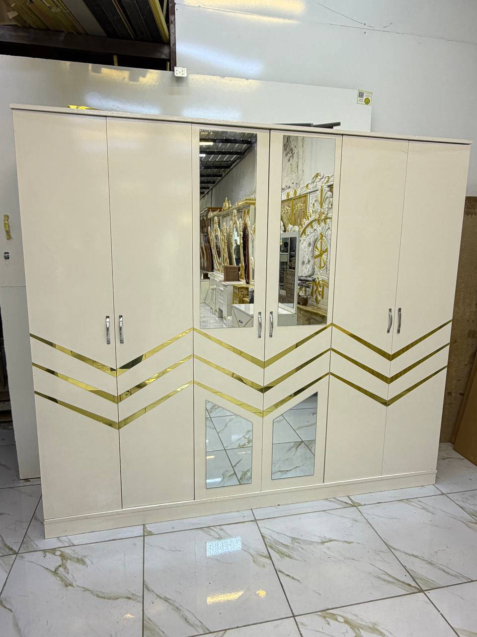 غرفه 5قطع مستخدام نضيف حيل نازڪه ويا النقل والشد مجانا داخل بغداد ب475قفل الاستفسار  ***********🦋🦋🦋🦋
