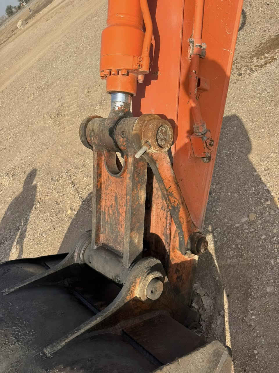 حفار للبيع
G5 موديل 2013 دخول جديد مكفوله كفاله عامه للستفسار علا رقم ‭0782 101 9784‬ مكان العماره المجر الكبير
