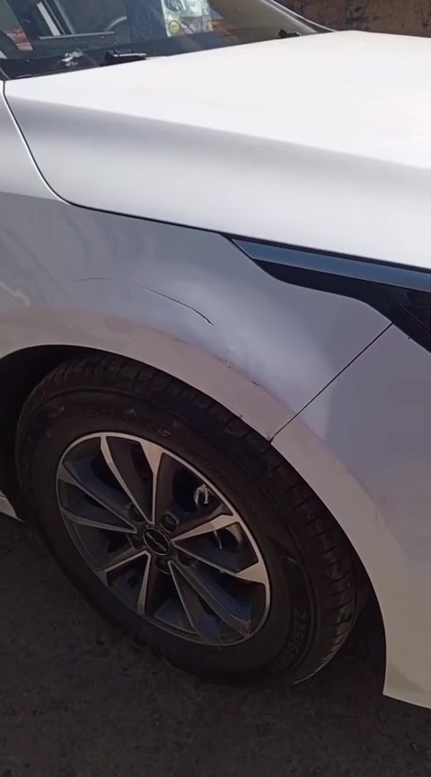 تعديل على البارد سياره بي واي دي قبل وبعد الانتهاء منها
سمكره وتصليح دعاميات سيارات حديثه باادراه حيدر السمكري بغداد هاتف ***********

