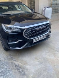 جيتور  x70  موديل 2024 سيارة فول مواصفات ٧ راكب  ماشية 66000 سيارة مكف...