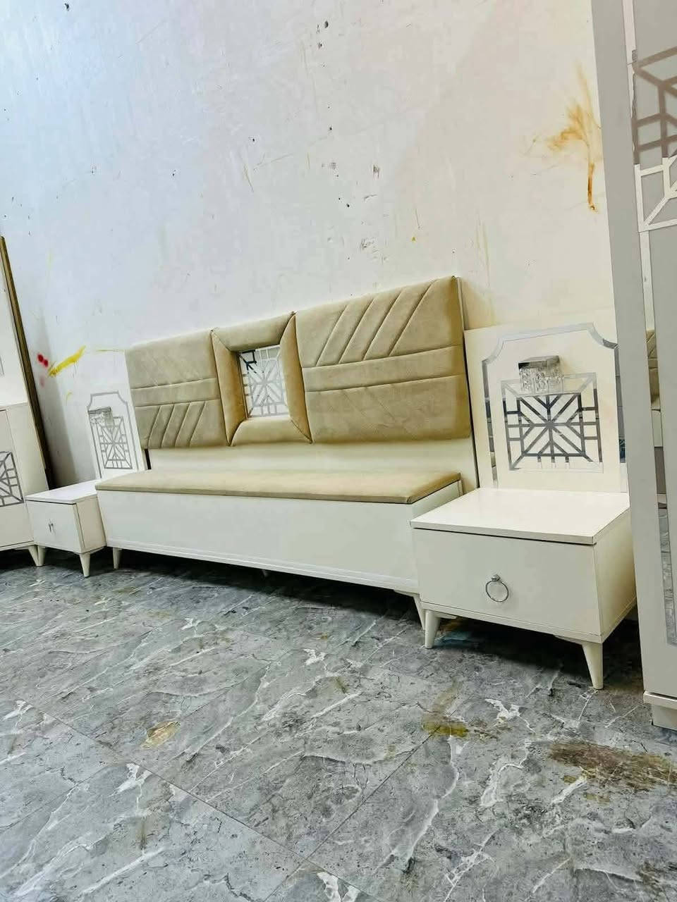 غرفة🇹🇷تركي  نضام حديث
10 قطع 
صبغ حراري ✨
ابواب 🚪🚪  برغي وجوي حديد
 كنتور منفصل
سرير مخزن جك 
شازلون مخزن  
نضافة 90٪💯
شد ونقل داخل بغداد مجاني محافظات بكروة 🚛


**إذا كنت صاحب هذا الإعلان وتريد حذفه لأي سبب، رجاءا أرسل رسالة إلى الدعم الفني**