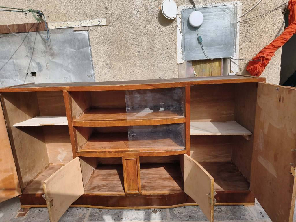 بوفيه نضيفه جدا طول مترتين ونص 

‏‪0783 230 5445‬‏ ديوانية, القادسية
