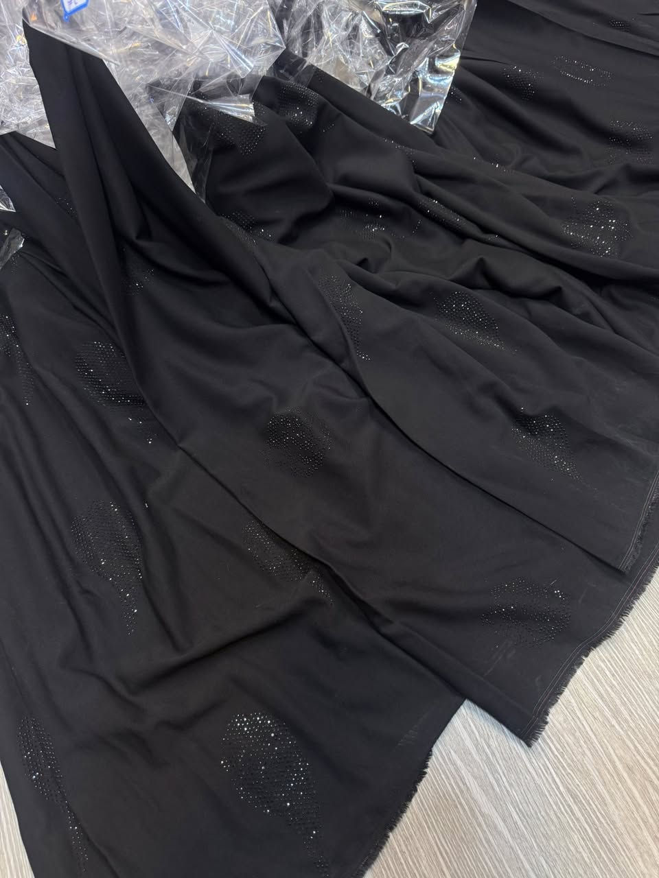 جديد 

كشمير كابوي جيكو اصلي 

10 نقشات 
البالة 350 
جملة فقط 
شورجة سوق الشكرجي 
***********
