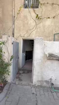 مشتمل معزول • غرفة كبيرة • مكان سيارة