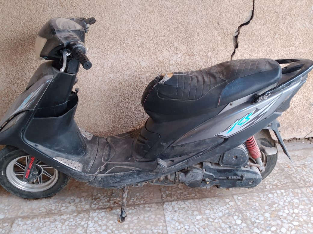 السلام عليكم دراجه ماكس عدله دراجه بلاديه مكينه ممفتوحه دراجه جديده بس متروكه وما بيه اي نقص بدل دهن وخلي بانزين واطلع السعر 600 
للشراي يجي خاص ويدلل مستعجل على بيعته


**إذا كنت صاحب هذا الإعلان وتريد حذفه لأي سبب، رجاءا أرسل رسالة إلى الدعم الفني**