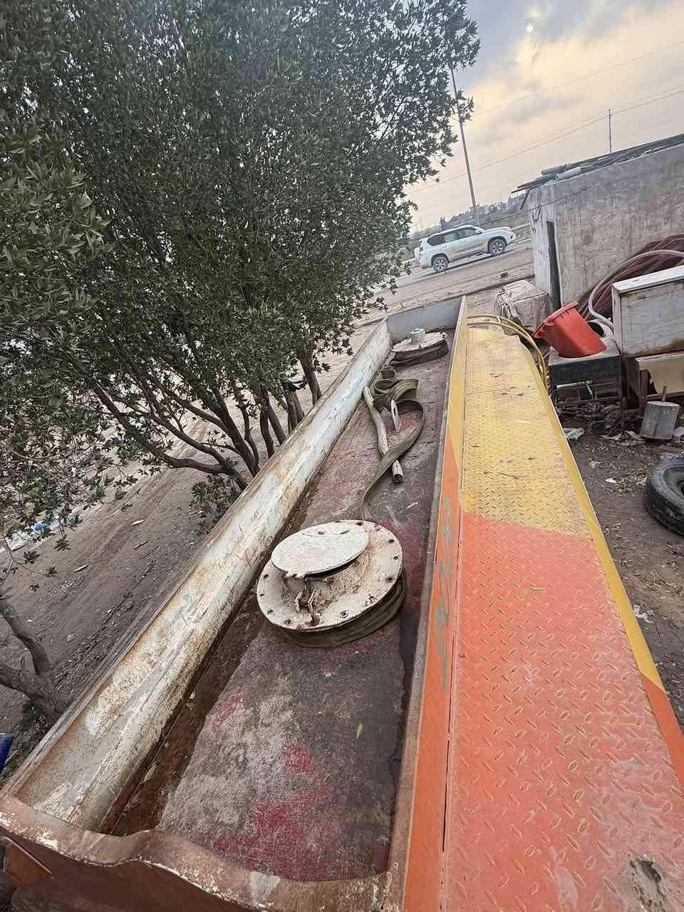 سلام عليكم تانكي 8 طن نضافه 80% عنوان البصره رقم *********** سعر مليونين ونص
