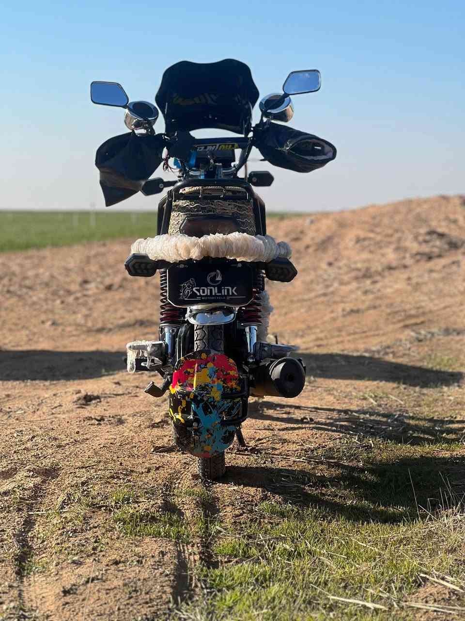 السلام عليكم للبيع موطور سولنك موديل 2024فول مواصفات كلو شرط ومكفول كفاله عامه من كهربائيات ومحرك وكشر لايت زينون محرك أسود جواكيج حجم المحرك 200 لا مكلوب ولا مدايع علا صفحه شرط للاستفسار ألخاص مفتوح أو الأتصال علا الهاتف ***********
