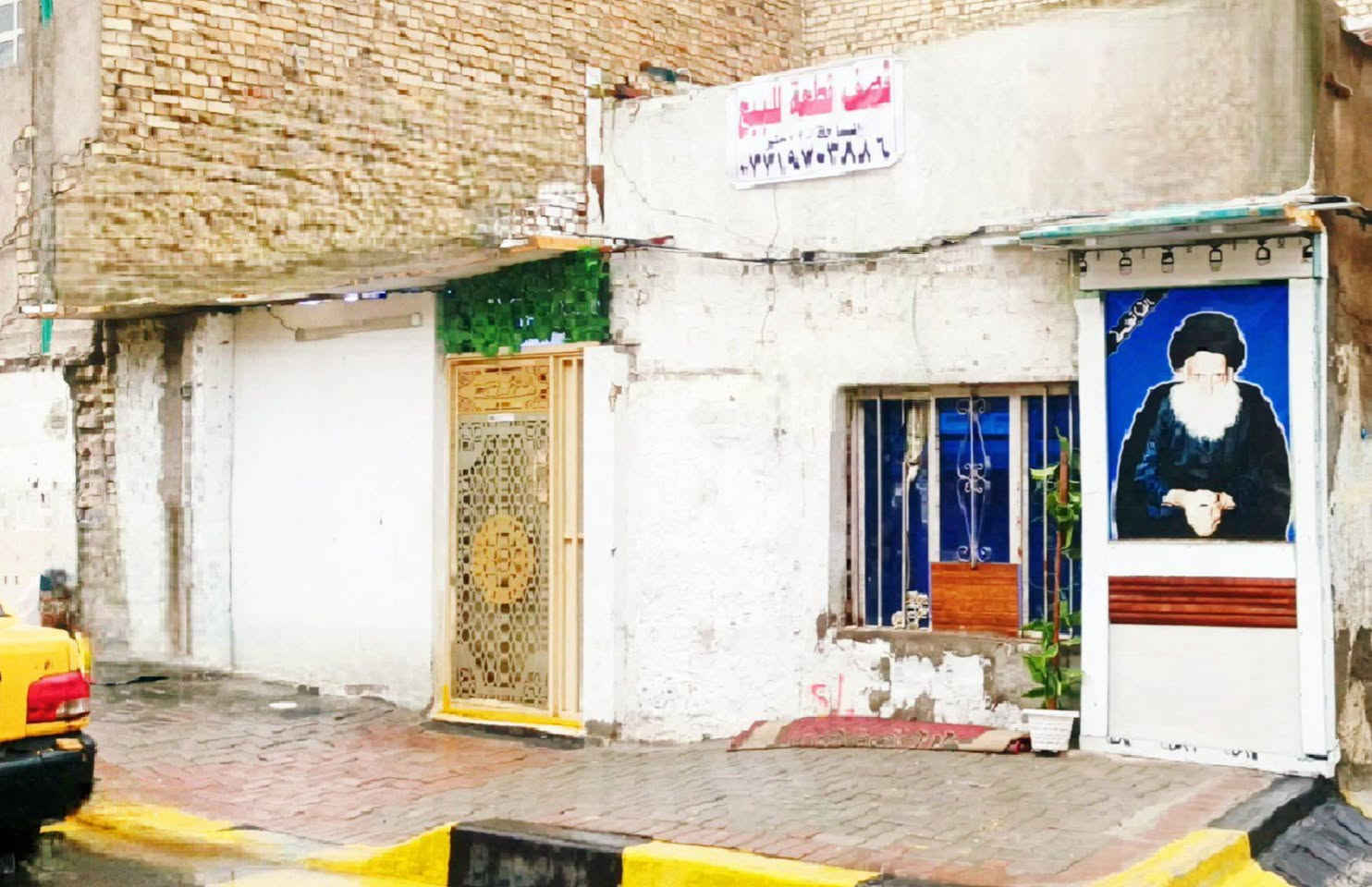 سلام عليكم
نصف قطعه ركن قطاع 31 
مساحة 72 متر 
قريب على مدارس و شارع العام
الاتصال  رقم الهاتف
***********
