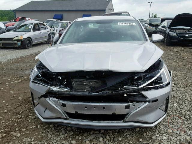 سلام عليكم عندي النترا موديل 2019 وارد امريكي حادثه موضح بالصور رقم اربيل الجديد كير محرك مكفول كير اي تي سيارة متعوب عليه احلى من الصور العنوان ديالى بعقوبة  اتصال ***********
