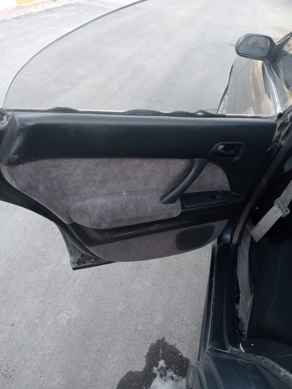 السلام عليكم بطه موديل 94 مكينه وگير جدد حاويه توهن شادهن تريد مداور او تريد وكاله السياره مصبوغه عام للجماليه فقط بيها كصه بالقماره فقط الباقي كلها مكفوله تخم تاير جديد كهربائيات كلها شغاله حداديه خير من الله سعرها 37 والشراي يتصل غير متواجد على الفيس ***********
