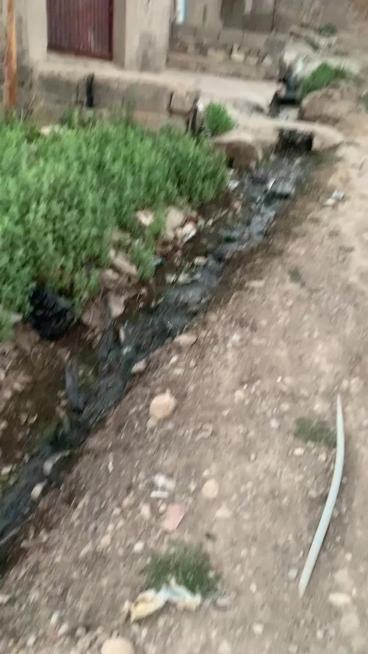 ارض للبيع ١٠٠متر بالاقتصاديين قرب العريبي  الجانب الايمن السعر ١٢ للاستفسار*********** بدون واتساب/واتساب واتصال***********
