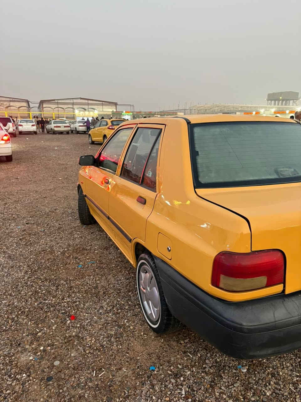 السلام عليكم اخون سايبه مديل 15 سياره جاهزه مكينه كير حداده تبريد تتفه كهربات سياره حلوه مال بيت. حته تمشي ما اشتغل بيه بسمي. مصفره رقم دولي سياره جديده وجاهزه البصره الزبير شراي يتصل *********** سعر 35
