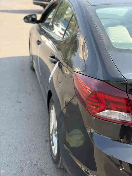 ياالله 
النترا 2020 للبيع !!!!وارد امريكي 

حادثها : ربع البنيد و الجاملغ الايسر مصلح ع بارد 

والبنيد مصبوغ اللغد الايسر بي اقل الشبر ضرر 

بيها صبغ و تكحيل بالجاملغ الخلفي الايسر 

ممشى السيارة: 85 الف 

مواصفاتها : نص فول مانع اصطدام رادار جانبي شاشه بلادي

تبريد ثلج عليها تخم تاير جديد باتري جديد 

السعر: 125 وبيها مجال 

مكان السيارة: بغداد الشعب
رقم الهاتف : ***********
