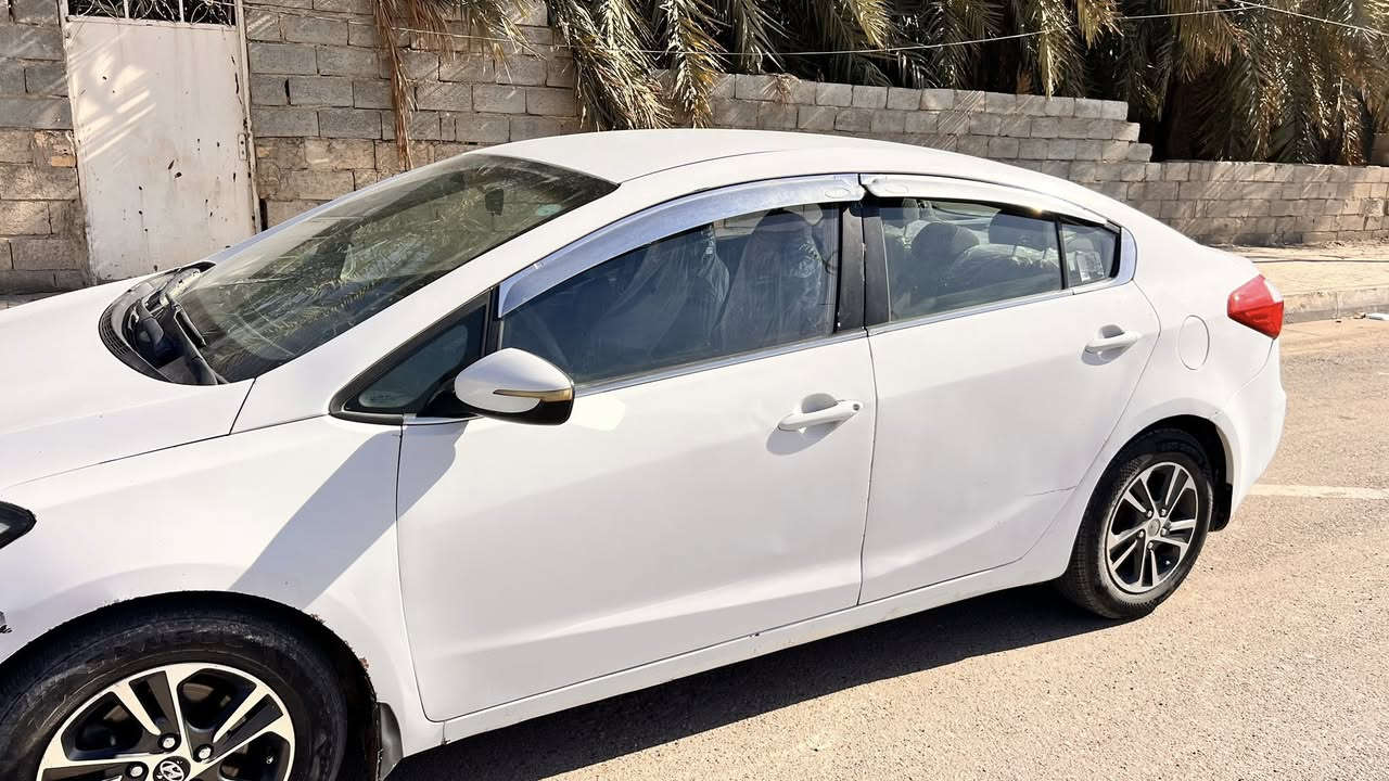 كيا سيراتو  ٢٠١٤ خليجي لون ابيض رقم شمالي اربيل باسمي
دواخل نظيفة مكفولة
محرك وكير نظيف
١١٣ وبيه مجال 
***********
