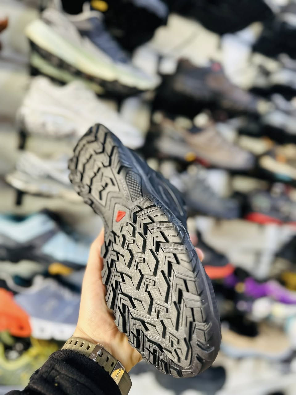 Salomon
siz_45 
29cm
orginal 
KAMBODIA


**إذا كنت صاحب هذا الإعلان وتريد حذفه لأي سبب، رجاءا أرسل رسالة إلى الدعم الفني**