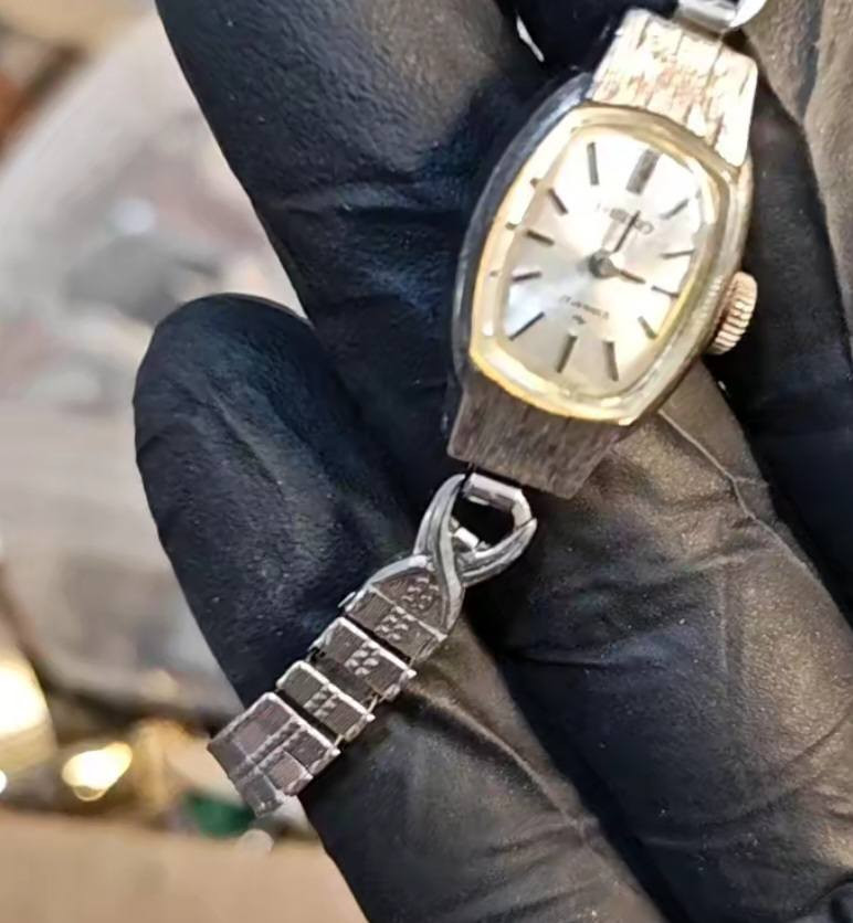 ياالله السلام عليكم
بضاعه امزون وتوصيل متوفر لكل المحافظات


**إذا كنت صاحب هذا الإعلان وتريد حذفه لأي سبب، رجاءا أرسل رسالة إلى الدعم الفني**