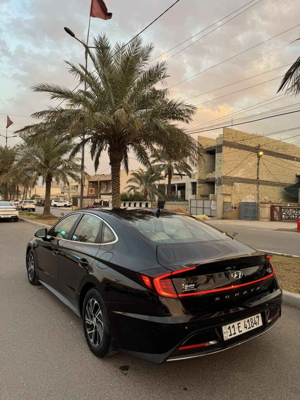 السلام عليكم
هونداي سوناتا موديل 2022
محرك 2000تنفس طبيعي هايبرد
كامراة دواره
رادر امامي جانبي خلفي
رادار توقف ذاتي 
اربع وضعيات قياده
تحديد مسار
تشغيل عن بعد 
حساسات خلفيه 
قيادة ذاتيه
صندوق ذكي عند الاقتراب يفتح
اوتو هولد
كشاف ضباب
لايت زنون
سماعات Bose
هندبريك بصمه
ماشيه 57 
السياره جاملغ خلفي وقبق جنطه مبدل اصلي بدون شواصي ولا دواخل ولا ايرباكات 

السعر 165 
***********
