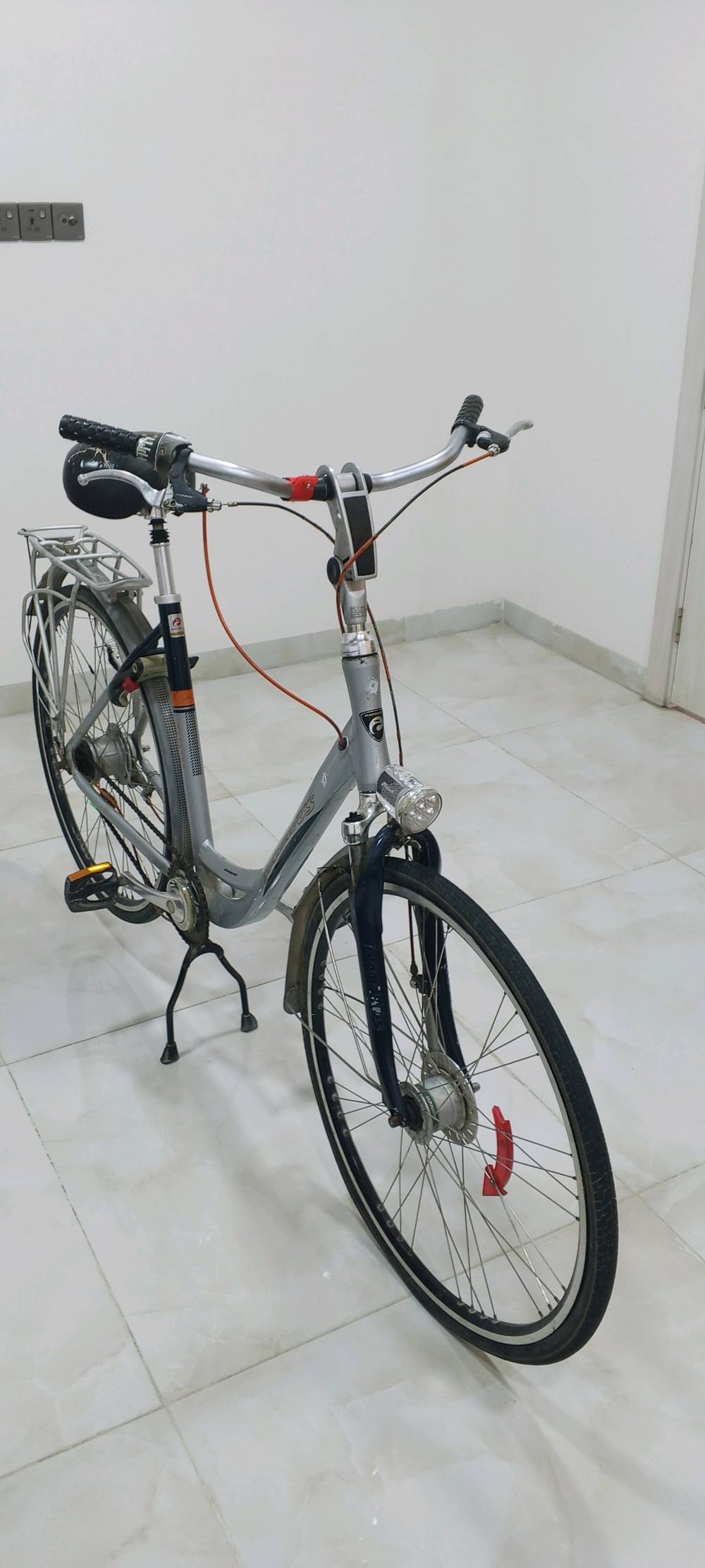 عنوان حاوي الكنيسة بايسكل جديد كلو شغال كير شغال 7نمر