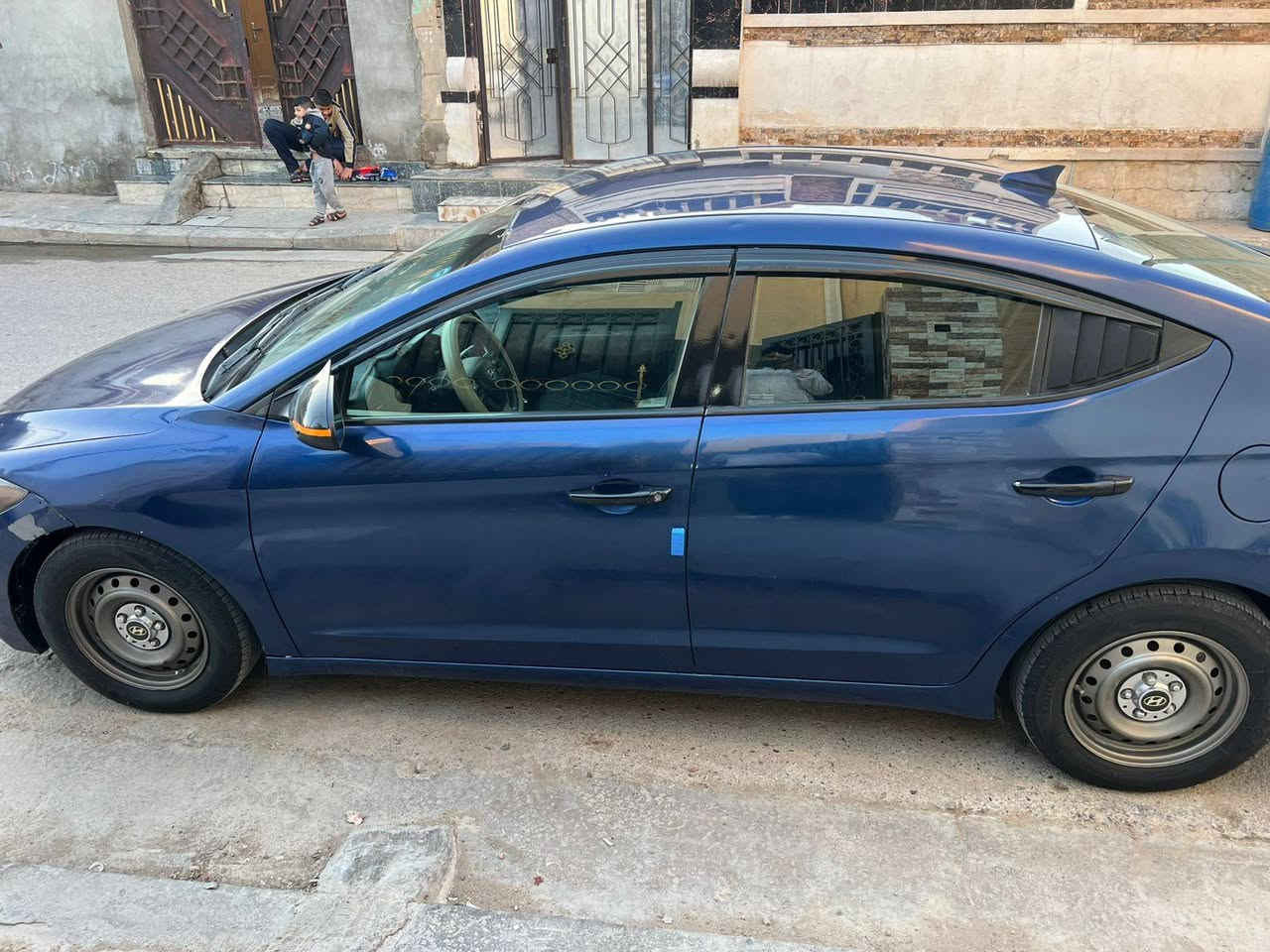 سلام عليكم سياره للبيع انترا موديل 2017 امريكي محرك وكير جديد رقمه سليمانيه مصبوغ حزام سعره 115 بيه مجال مكان سياره فلوجه *********** غير متواجد على فيس
