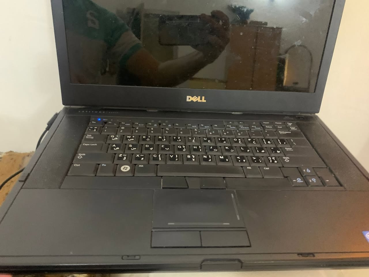 لابتوب ديل E6510 للبيع بمواصفات :
Ci7 - جيل اول -
رام 4GB 
هارد 320GB
64-Bit
Windows 7. 
اللابتوب مناسب للتصفح الخفيف و الدراسه و البحث.
السعر : 110.
العنوان : كربلاء.
الرقم : *********** - اتصال او واتساب.

