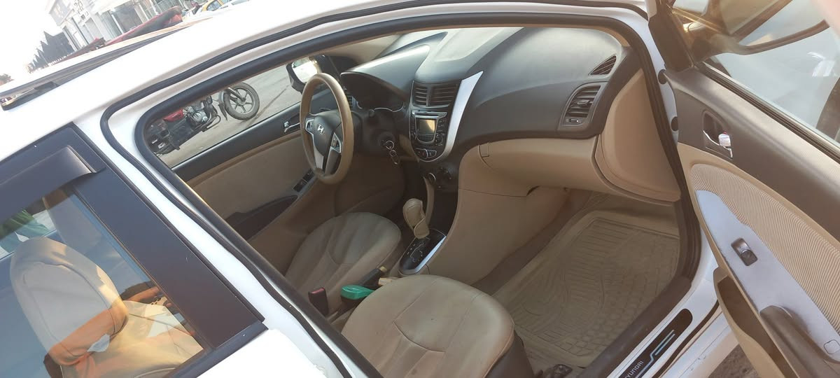 اكسنت مضلع بلو 5 تكوات  للبيع مديل[ ٢٠١٢ ] رقم دهوك مسطره سنويه الى[ ٢٠٢٨]خليجي رقم دهوك السياره كلين وضع شركه مكفوله من الصبغ فقط مكانات بارد[ ٥ ]ويل كب  المحرك والكير شرط   السعر[ 107]وبيها مجال بسيط للشراي


**إذا كنت صاحب هذا الإعلان وتريد حذفه لأي سبب، رجاءا أرسل رسالة إلى الدعم الفني**