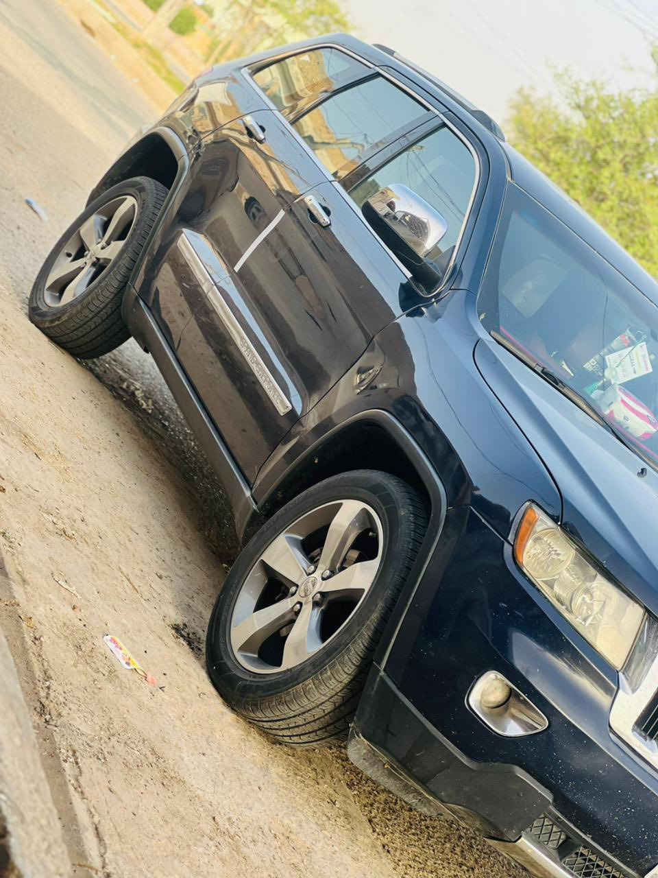 جيب لاريدو فول بدون ضربه 
 دواخل سياره حلوه 
 كفاله من ضربه فقط بيه رشات كلير أربع قطع 
مكينه كير حداديه كفاله
  2012 للبيع بسمي رقم بغداد
    مكان ميسان نتصال 
***********
