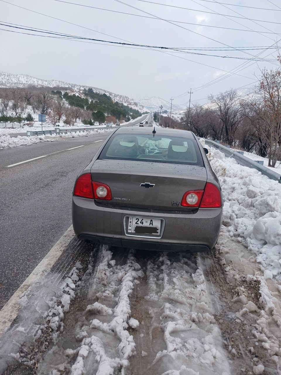 ماليبوة2011.دبل گئر     محرك 2.4     سبغ 2قطعه   رقم سنوي 2031  تحويل شه رت     68 مجال.  140هزار خراميل سه ر ديش سعري هينه خار. گئرو محرك لاون  اختصادي. بو پانزيني 
***********
