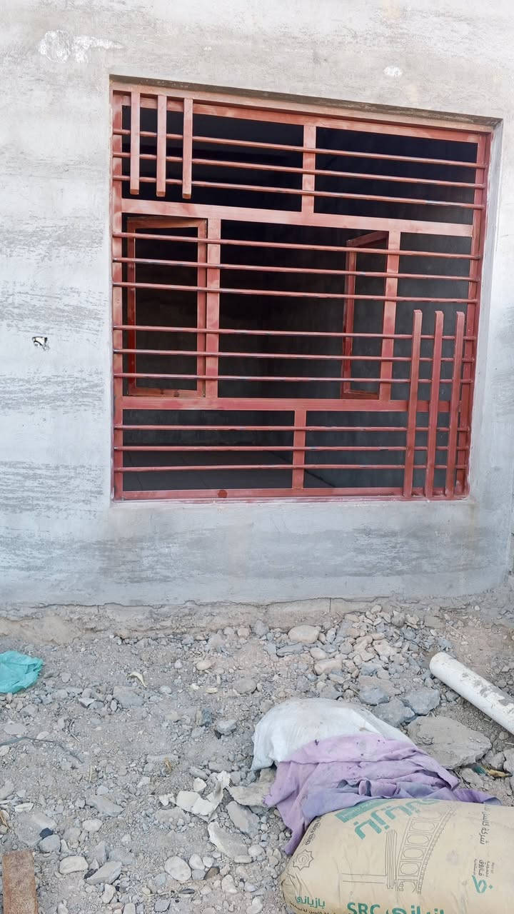 سلام عليكم اصباغ شبابيج شغل درجه اولى تنظيف وصباغ جاهز الستفسار ***********صباح
