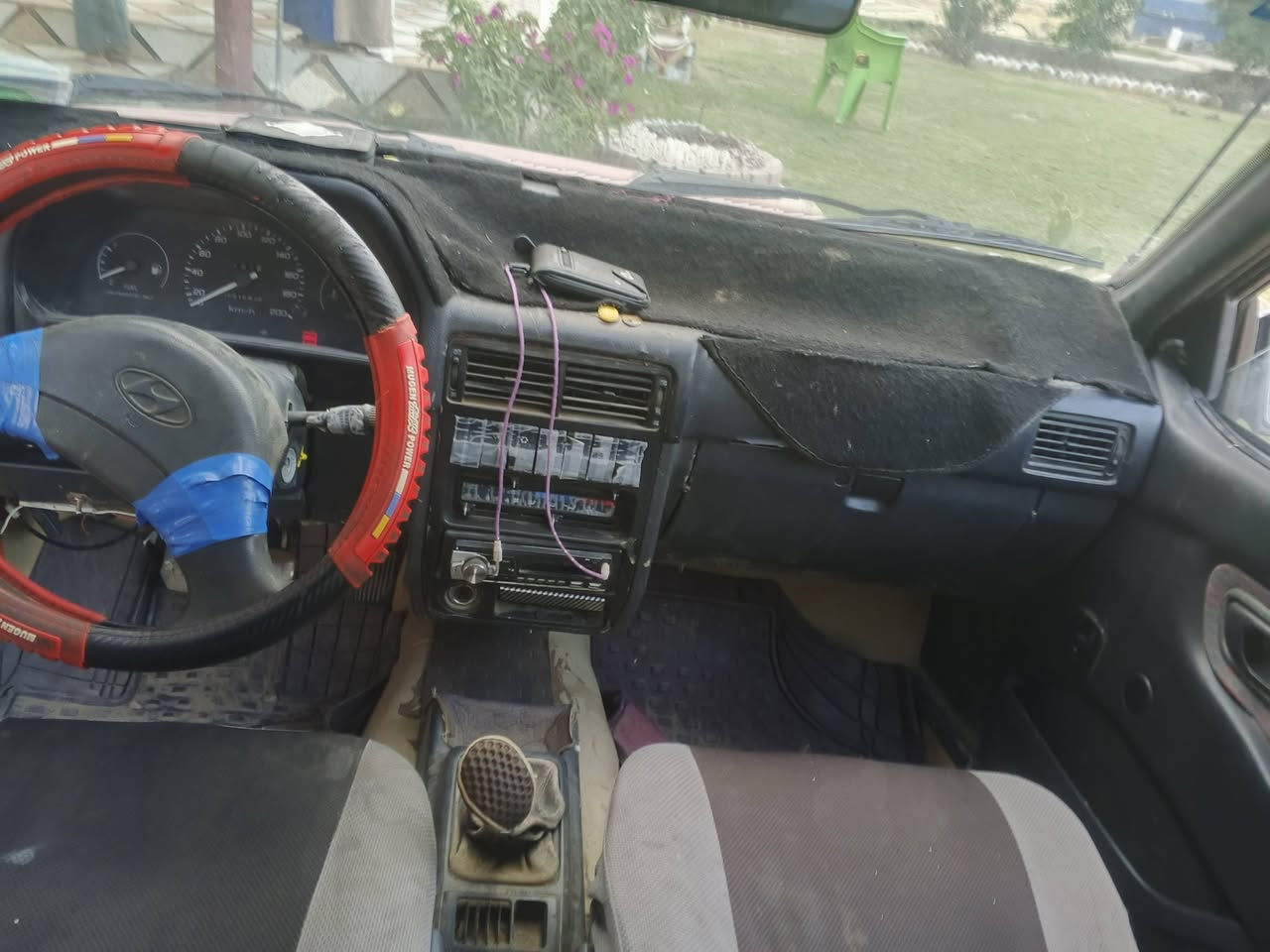 سلام عليكم سياره هوندا كسله كير ومحرك كفاله سياره نظيفه وحلوه موديل 93بسمي سعر  25وبيه مجال عنوان رمادي جويبه ***********
