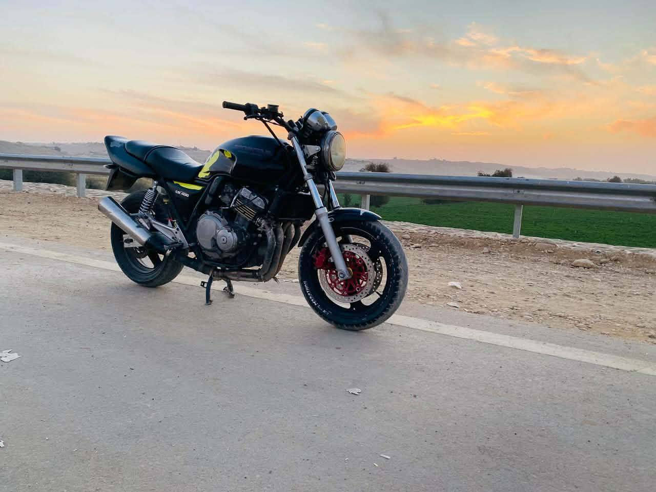 دراجه بطح للبيع سي بي 4  محرك صرف ما ابي كله شغال 1,850 اتواصل وبيها مجال


**إذا كنت صاحب هذا الإعلان وتريد حذفه لأي سبب، رجاءا أرسل رسالة إلى الدعم الفني**