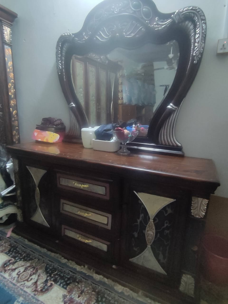 السلام عليكم من رخصة الادمن عندي غرفة نوم وبوفيه أريد اعرضهن للبيع الغرفة سعرها 300والبوفيه 300وبيهن مجال مكاني النجف الكوفه ناحية العباسيه مقابيل سايلو العباسيه


**إذا كنت صاحب هذا الإعلان وتريد حذفه لأي سبب، رجاءا أرسل رسالة إلى الدعم الفني**