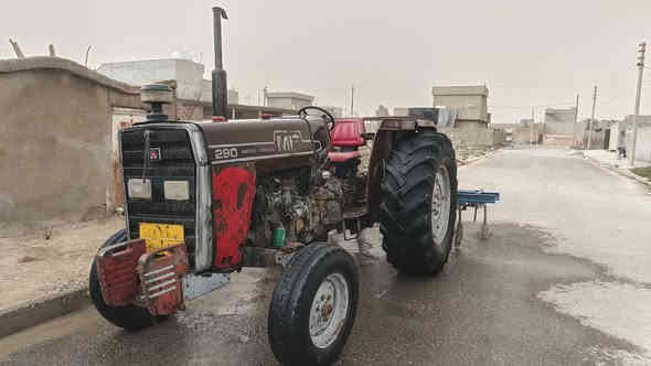 فورگسن 290  رقم أربيل   محرك كير أكسل باور نجمه كلو شرط 9 وبي مجال  ***********       مكان نينوى مخمور
