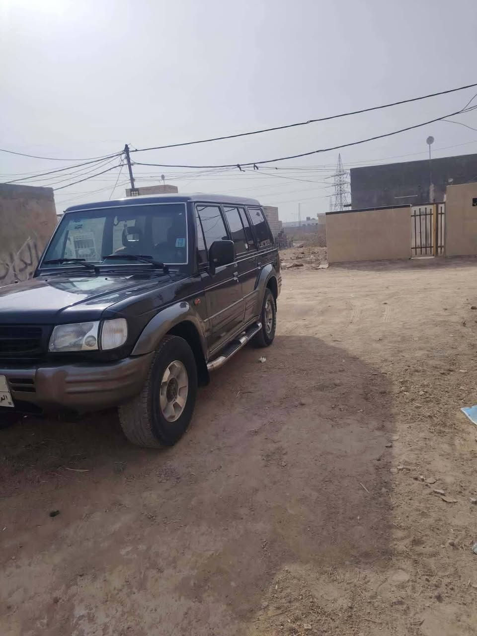 كالوبر موديل 2001 نظيفه بمعنى الكلمة رقم دهوك تريد وكاله او تريد مداور من راعيهة
السعر 70 
حدادية وكهربائيات كامله فور ويل شغال 
تخم تاير جديد 
***********
