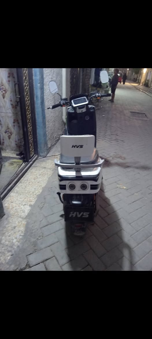 السلام عليكم
دراجه كهربائي للبيع 

موديل 2025

بدل بطاريات جديد شهر11يوم 25 

ملف 2000

بطاريات 6

72ابير 

سعر 650الف 

لاسفسار ***********
بغداد
مدينه الصدر 

#دراجه_كهربائي
