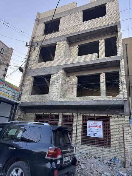 السلام عليكم دار للبيع نضام بنايه اربع شوارع الفرع الي مقابيل مطعم الحامد موقع حلو صالح للاستثمار والسكن المساحه 100متر مربع 10X10 مجاور مكتب سنتر الأربع شوارع البيت بي تئسيس ماء مجاري كهرباء نقص أبواب شبابيك بياض كاشي فقط بالنسبه للموقع والعمل سعره جدا مناسب (***********)للاستفسار اكثر
