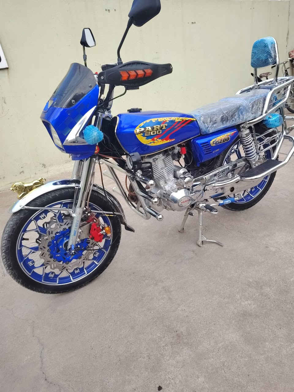 بارت عنتاني 25 سوري اصلي كامل ماكينة ٢٠٠ كبس منفس اصلي للبيع جهاز إنذار تشغيل عن بعد السعر 6 ورقات ***********
