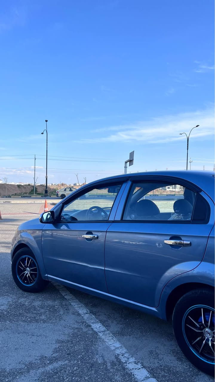 اڤيو ٢٠٠٧ 
گير و مكينه ب شه رت 
شاشه كاميره 
تايره و ويل كب جديد 
٤ قطعة به خ بي داخلي 
٥٠ ورقه و ٣ ورقه غرامه دي ژ سعري ئيت خار 
افيو ٢٠٠٧ 
الگير و المحرك بشرط 
شاشة و كامرة 
٤ قطع بخ بدون دواخل 
السعر ٥٠ ورقة و ٣ ورقات غرامه تنزل من السعر 
السياره مكفوله تامة 
*********** زاخو, دهوك
