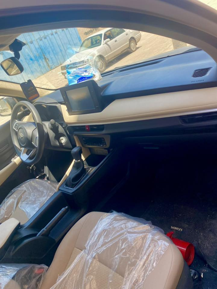 السلام عليكم تيوتا يارس خليجي موديل 2023 مكفوله ما عدا قبق الصندوق مصبوغ ماشيه 75 الف 
للاستفسار ***********
