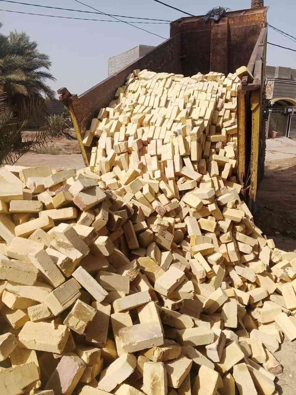 السلام عليكم لدينا طابوق الشوملي بشرط المقلاب درجه اولى لونه عدد وقوه وركن ***********
