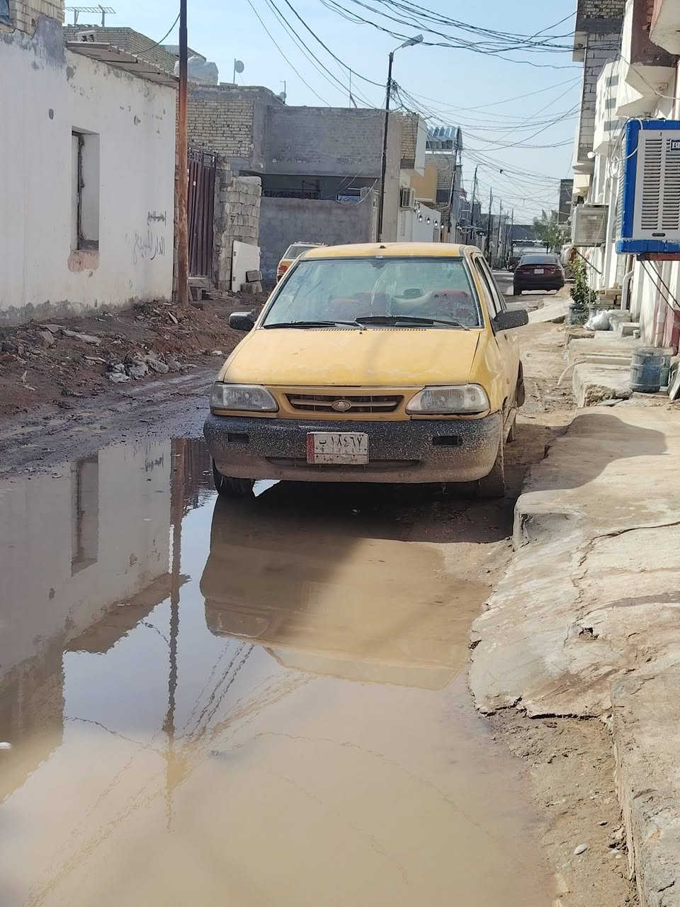 سلام عليكم سياره سايبه للبيع 2012كير مكينه مكفولات لابخار ولاتنقيص مكان نجف كهربائيات شغاله سعر 10وببهه مجال مال مستعجل ***********
