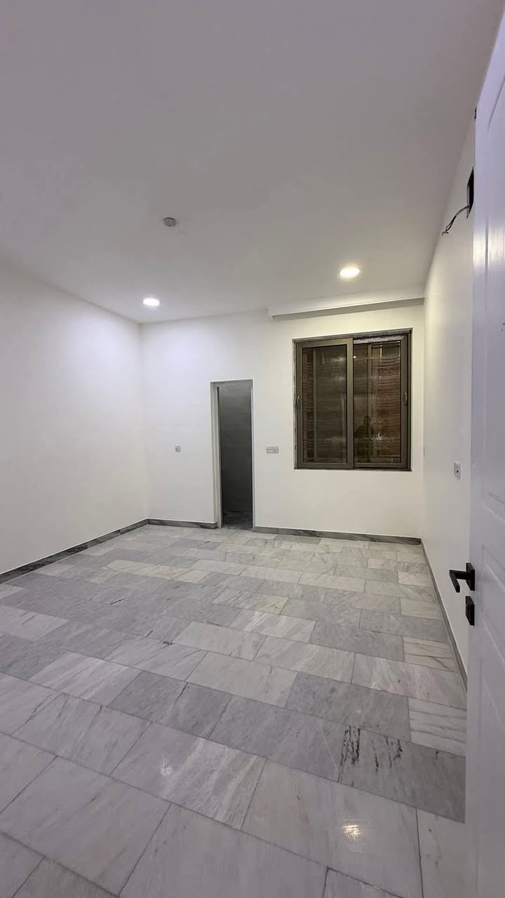 🏡 شقة للإيجار – المنصور / حي دراغ
عوائل- طالبات - موظفات 
تتكون من:
غرفتين نوم ، صالة ،  مطبخ ،  حمامات 2

📞 للاستفسار: ***********
📍 مكتب أمير علي للعقار – المنصور / حي دراغ

#المنصور #حي_دراغ #شقة_للإيجار #عقارات_بغداد #إيجار_شقق #مكتب_أمير_علي_للعقار #طلاب #موظفات
