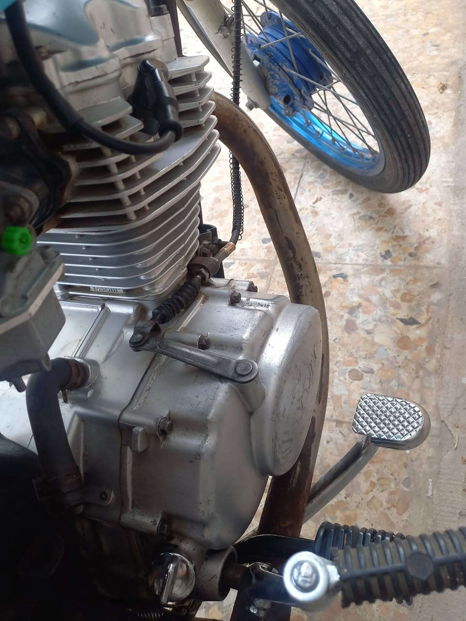سيجي نامه نظيفه من الطول للطول كلش نكره وحده دراجه شرط مكان بصره كزيزه  ***********
سعر 350
