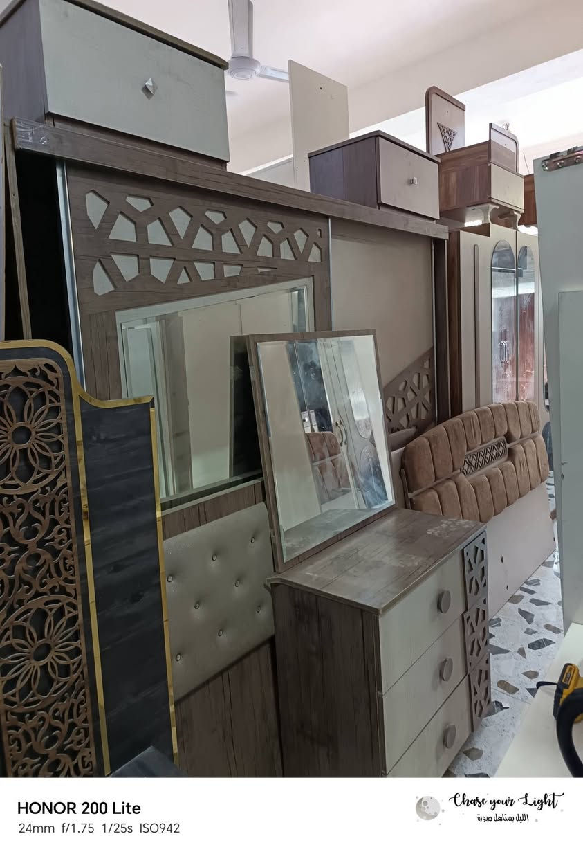 تم وصول وجبه جديده من غرف نوم مستعمله شرط نضافه بسعار مناسبه تكريت حي العصري نهايت شارع البلديه ***********
